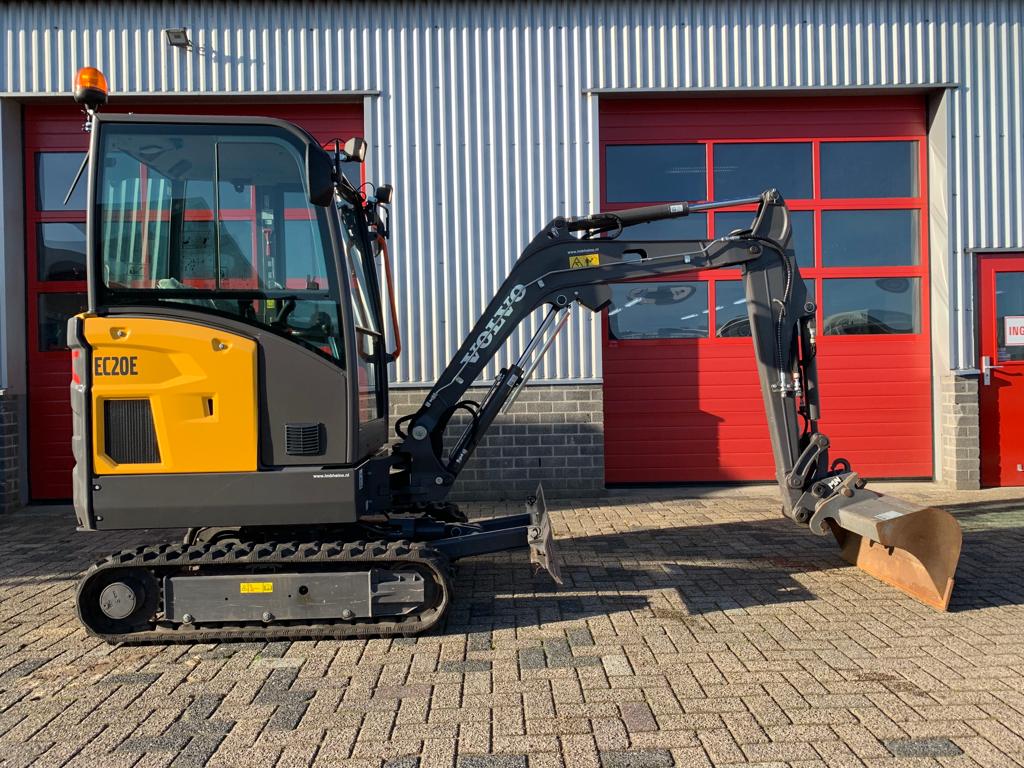 Verhuur machines Volvo EC18E